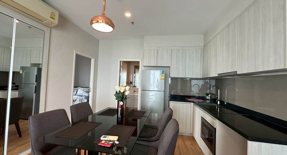 À louer 2 chambres condo à Si Racha, Chonburi