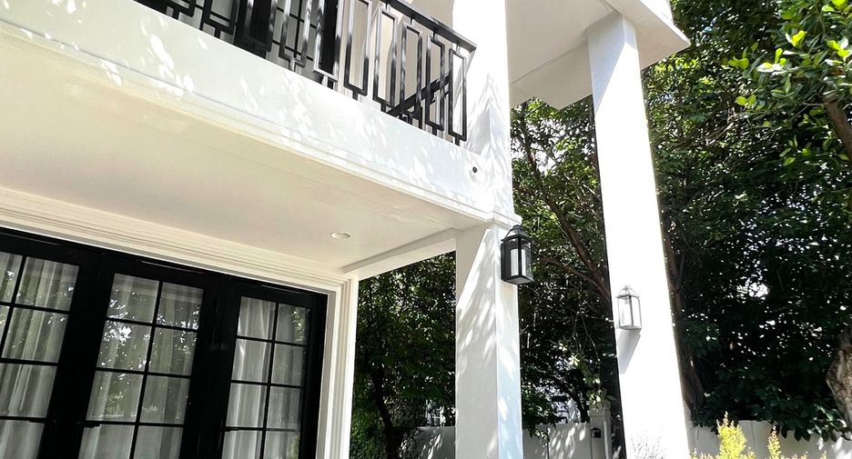 For rent 5 bedrooms house in Suan Luang, Bangkok
