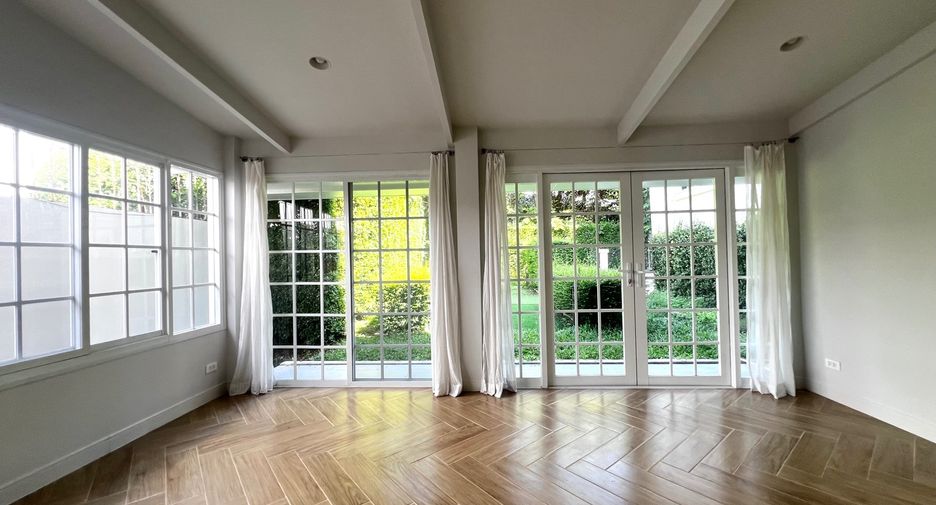 For rent 5 bedrooms house in Suan Luang, Bangkok