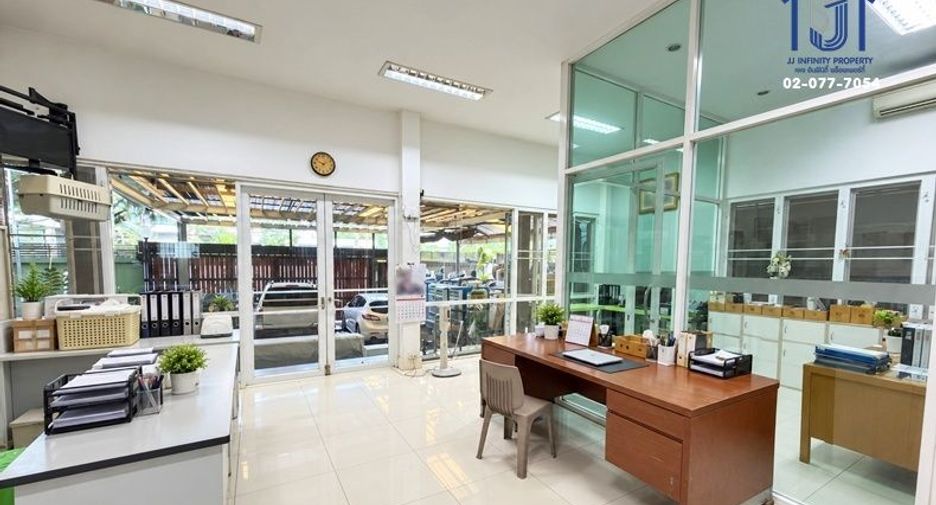 À vendre 3 chambres maison à Wang Thonglang, Bangkok