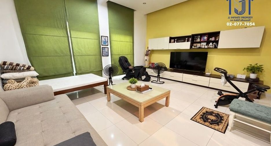 À vendre 3 chambres maison à Wang Thonglang, Bangkok