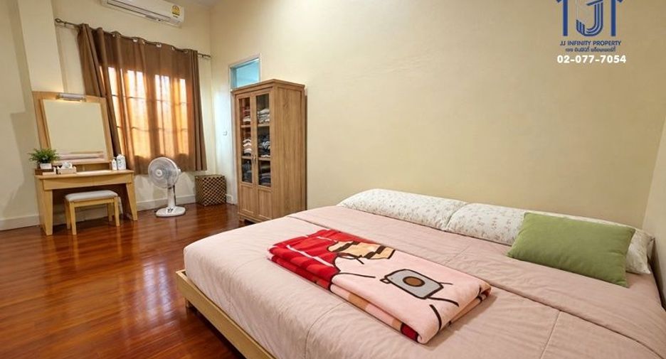 À vendre 3 chambres maison à Wang Thonglang, Bangkok