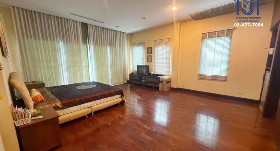 À vendre 3 chambres maison à Wang Thonglang, Bangkok