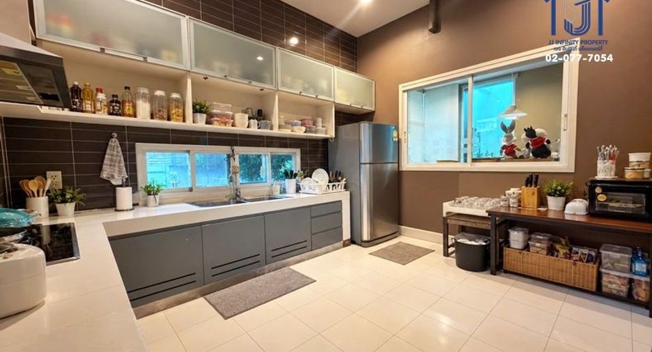 À vendre 3 chambres maison à Wang Thonglang, Bangkok