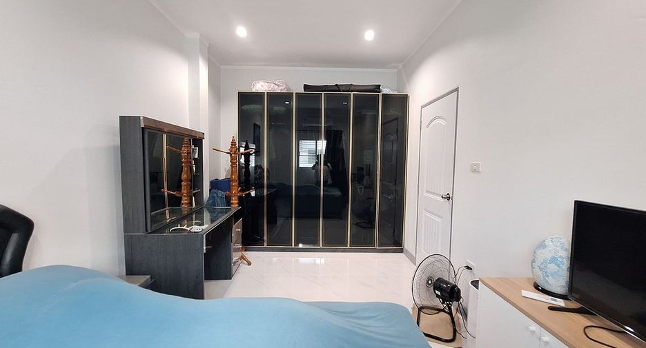 For sale 28 bedrooms retail Space in Mueang Udon Thani, Udon Thani