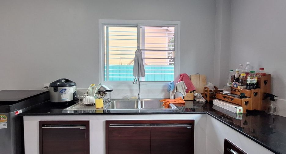 For sale 28 bedrooms retail Space in Mueang Udon Thani, Udon Thani