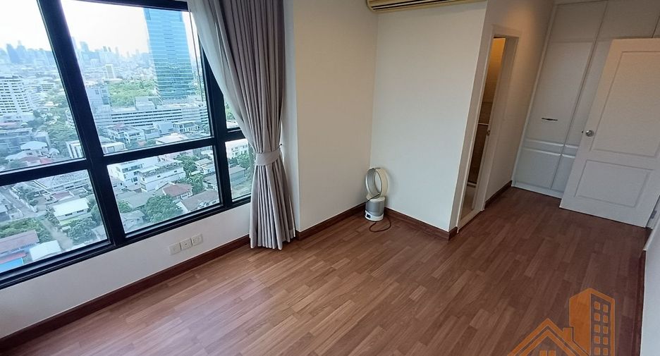 For sale 2 ベッドルーム condo in Phaya Thai, Bangkok