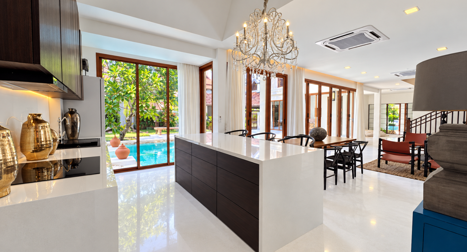 À vendre 5 chambres villa à Bang Lamung, Chonburi