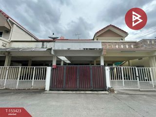 Casa adosada en venta de 2 habitaciones en Bang Kapi, Bangkok