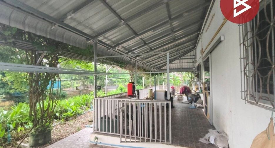 For sale 3 bedrooms house in Mueang Kamphaeng Phet, Kamphaeng Phet