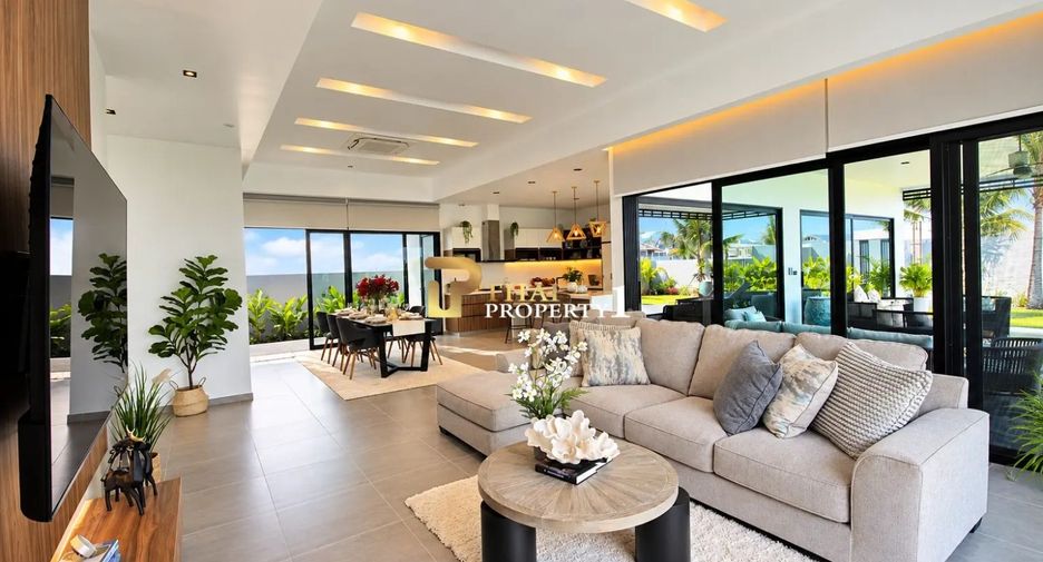 For sale 3 bedrooms villa in Hua Hin, Prachuap Khiri Khan