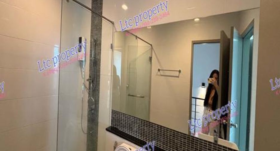 For rent 3 bedrooms townhouse in Lat Phrao, Bangkok