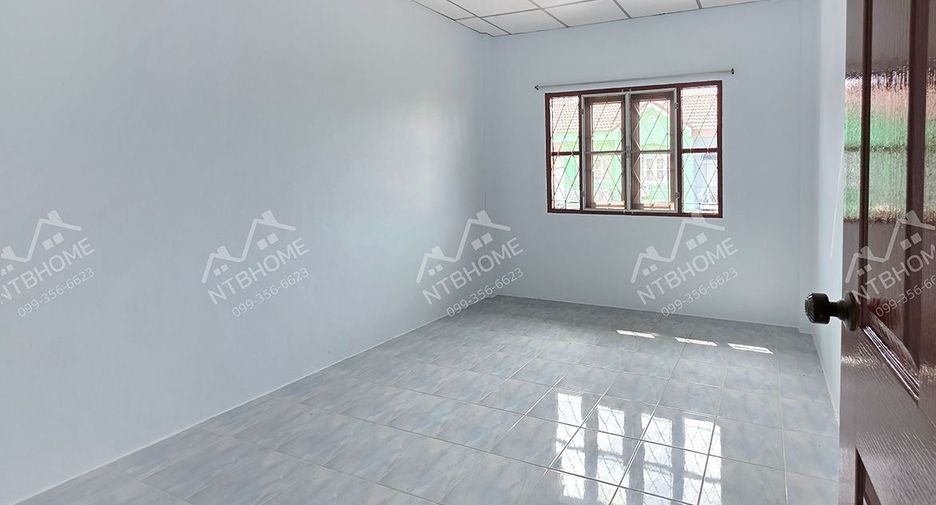Casa adosada en venta de 3 habitaciones en Bang Bua Thong, Nonthaburi
