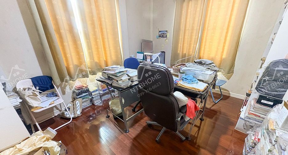 Casa en venta de 4 habitaciones en Pak Kret, Nonthaburi