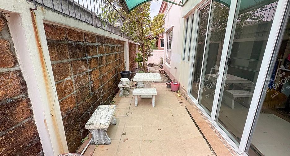 Casa en venta de 4 habitaciones en Pak Kret, Nonthaburi