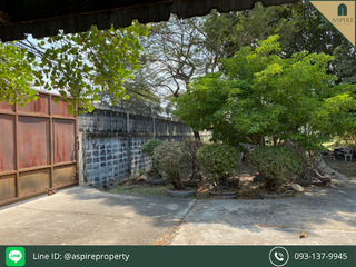 For sale land in Phra Khanong, Bangkok
