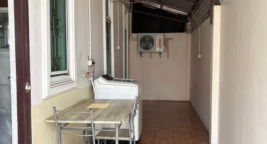 For rent 2 bedrooms condo in Bang Lamung, Chonburi