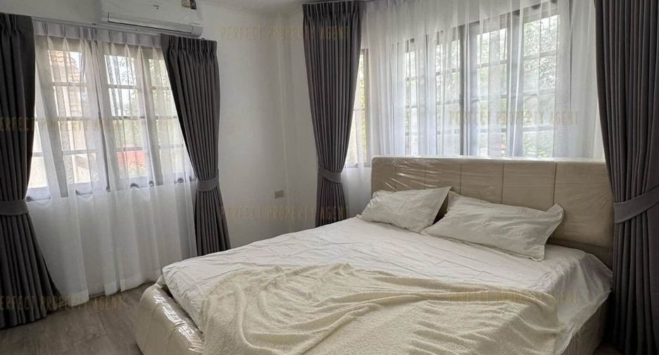 À louer 4 chambres maison à Mueang Samut Prakan, Samut Prakan