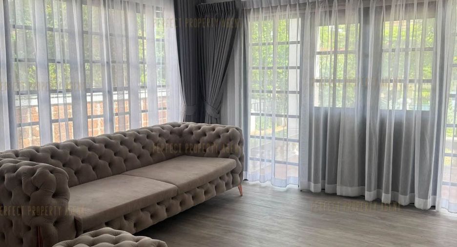 À louer 4 chambres maison à Mueang Samut Prakan, Samut Prakan