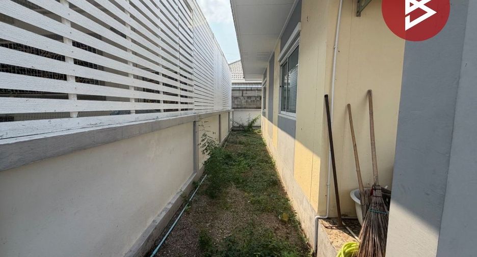À vendre 2 chambres maison à Mueang Chon Buri, Chonburi