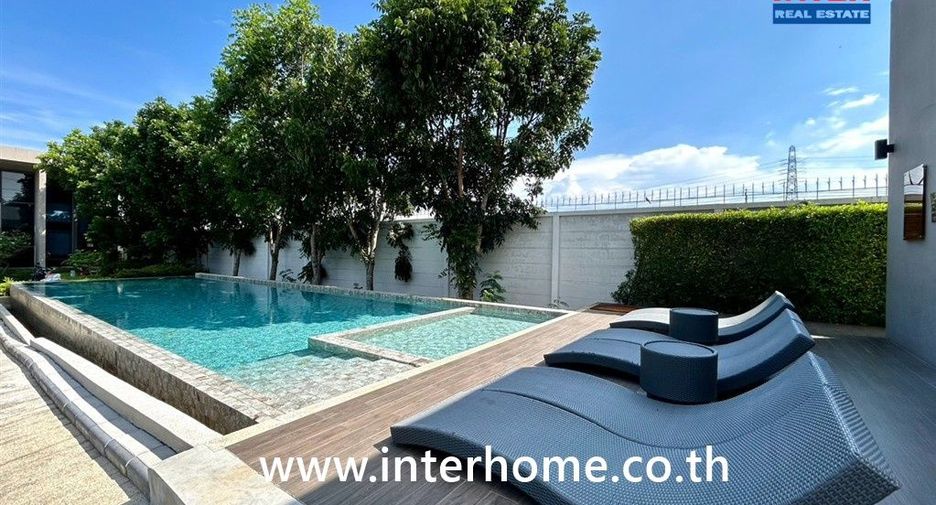 Casa adosada en venta de 3 habitaciones en Bang Bo, Samut Prakan