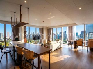 For sale 3 bedrooms condo in Pathum Wan, Bangkok