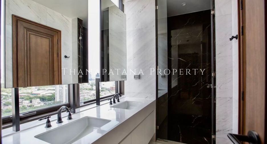 Wohnung zum Kauf mit 3 Zimmer in Pathum Wan, Bangkok