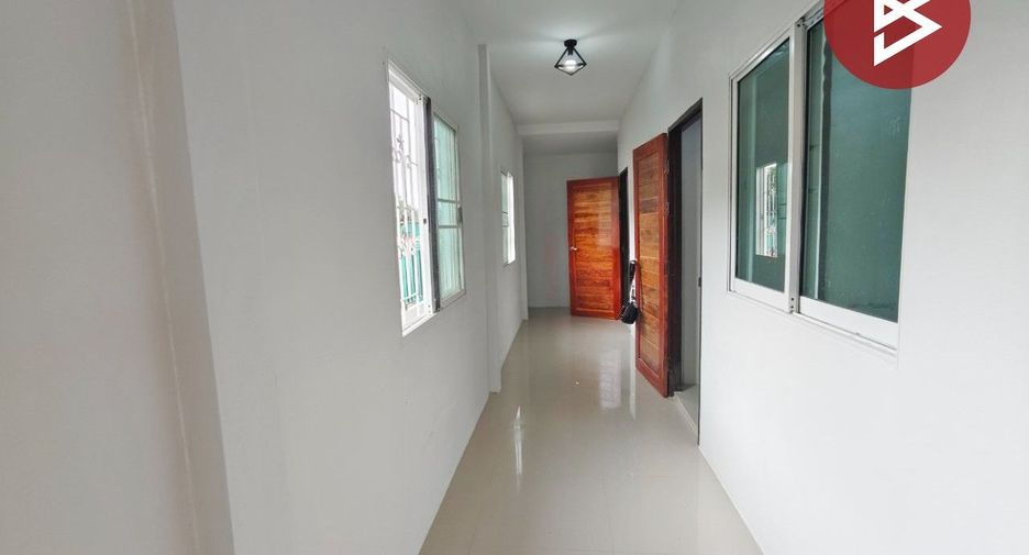 Local comercial en venta de 3 habitaciones en Mueang Nakhon Pathom, Nakhon Pathom