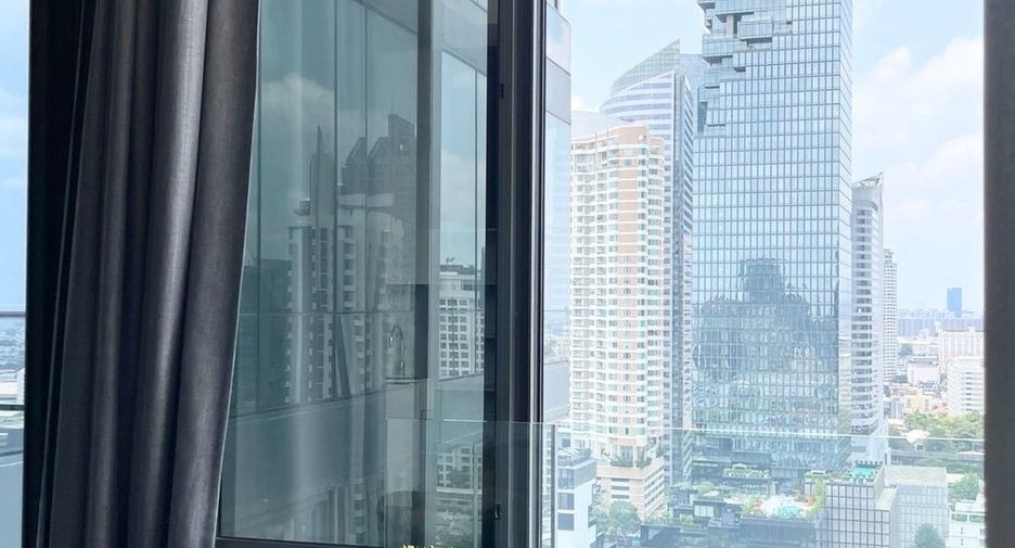 For rent 2 bedrooms condo in Bang Rak, Bangkok