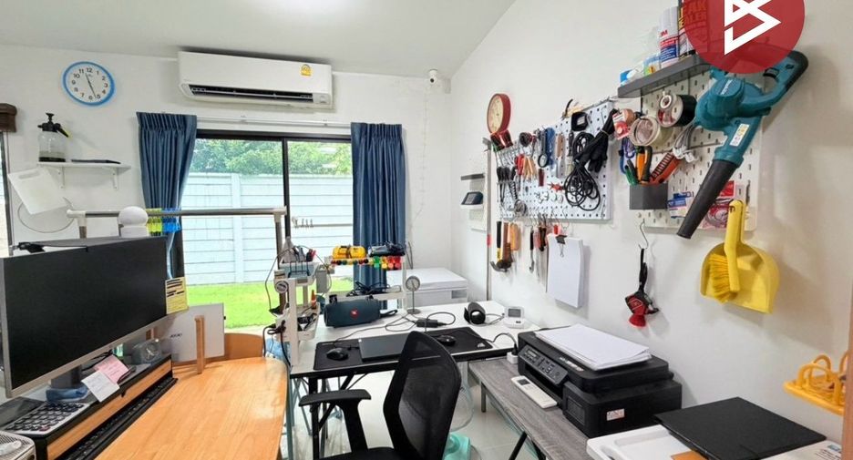 Casa adosada en venta de 3 habitaciones en Bang Yai, Nonthaburi