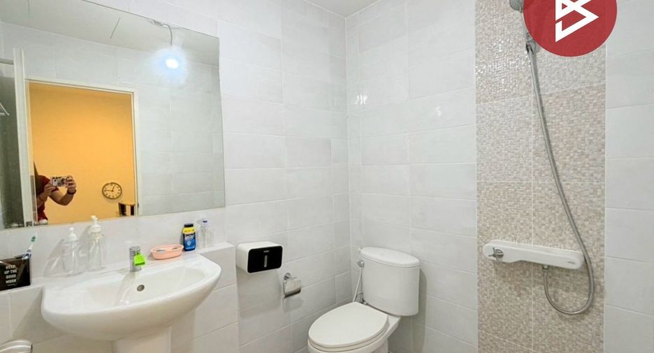 Casa adosada en venta de 3 habitaciones en Bang Yai, Nonthaburi