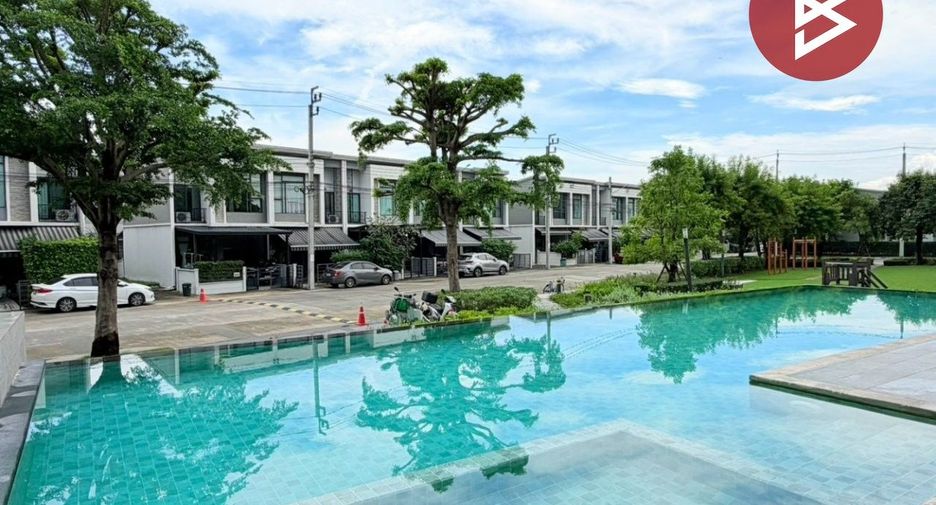 Casa adosada en venta de 3 habitaciones en Bang Yai, Nonthaburi
