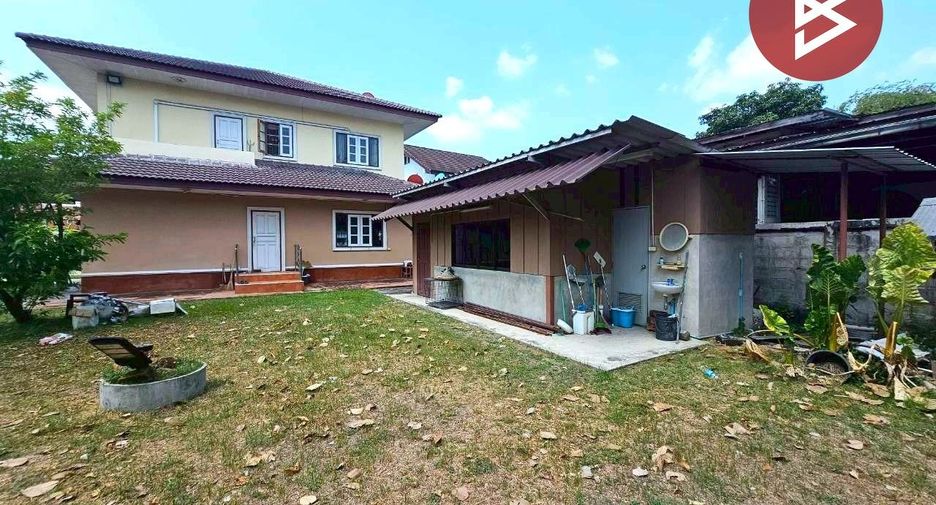 出租 和 出售 4 卧室 独立屋 在 Ban Bueng, Chon Buri