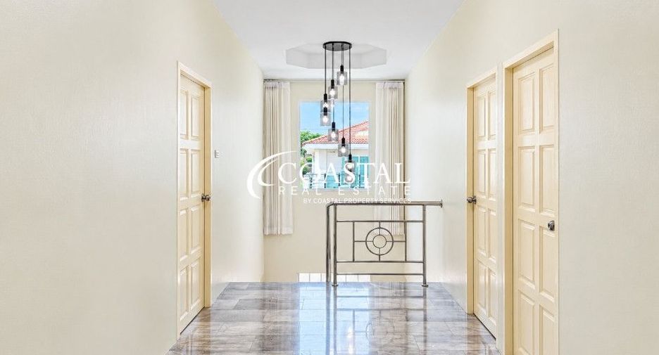 Casa en alquiler de 3 habitaciones en Bang Lamung, Chonburi