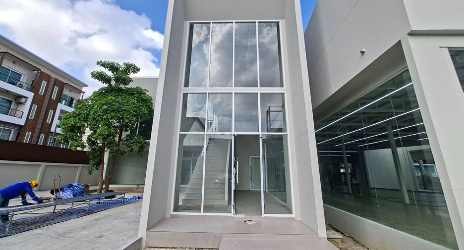 For rent retail Space in Prawet, Bangkok