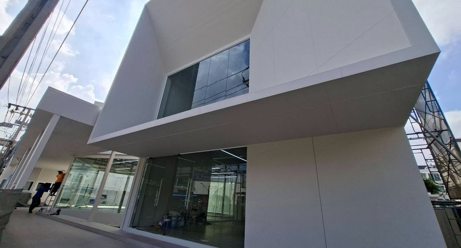 For rent retail Space in Prawet, Bangkok