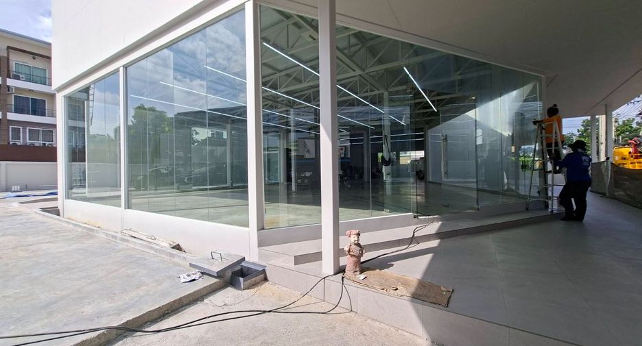 For rent retail Space in Prawet, Bangkok
