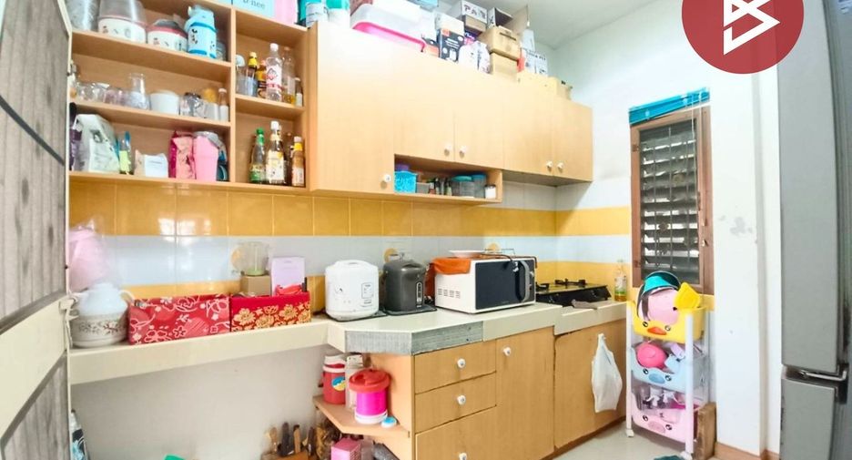 Haus zum Kauf mit 3 Zimmer in Mueang Samut Songkhram, Samut Songkhram