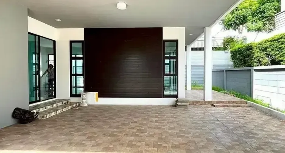 Casa en venta de 4 habitaciones en Prawet, Bangkok