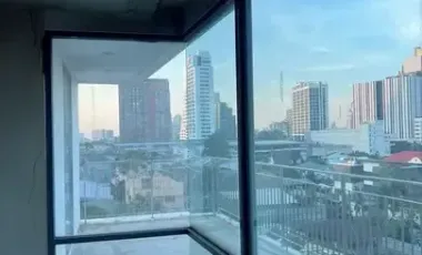 For sale 3 bedrooms condo in Phaya Thai, Bangkok