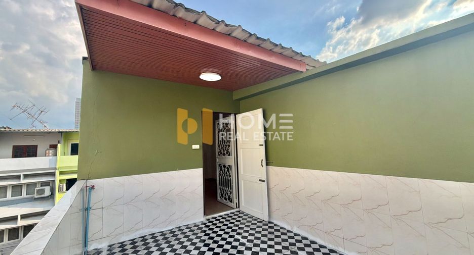 For sale 4 bedrooms retail Space in Bang Sue, Bangkok