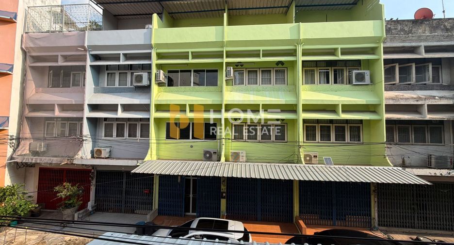 For sale 4 bedrooms retail Space in Bang Sue, Bangkok
