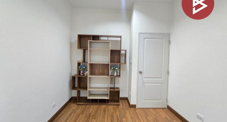 For sale 4 bedrooms townhouse in Bang Bo, Samut Prakan