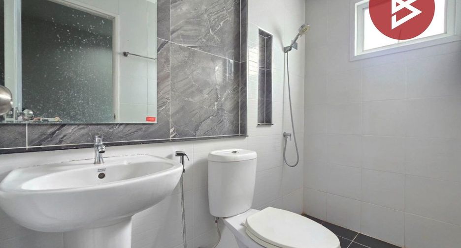 For sale 4 bedrooms townhouse in Bang Bo, Samut Prakan