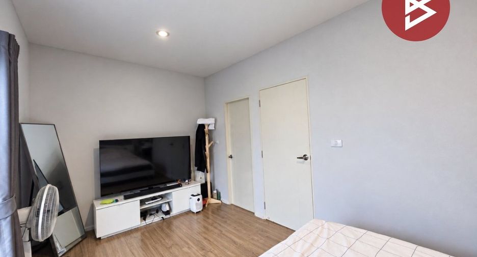 For sale 3 bedrooms townhouse in Mueang Nonthaburi, Nonthaburi