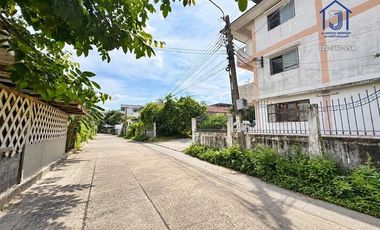 Apartamento en venta de 30 habitaciones en Wang Thonglang, Bangkok