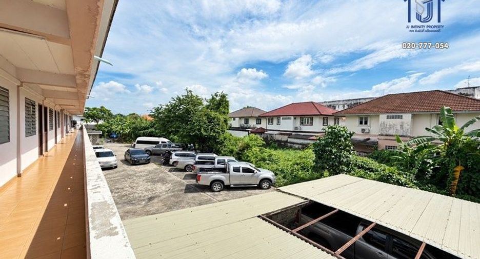 Apartamento en venta de 30 habitaciones en Wang Thonglang, Bangkok