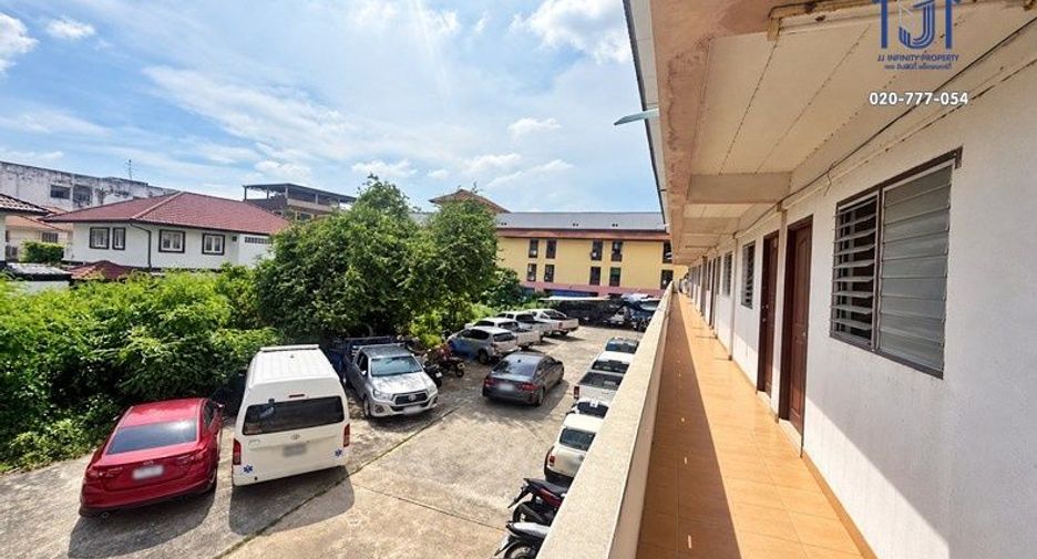 Apartamento en venta de 30 habitaciones en Wang Thonglang, Bangkok