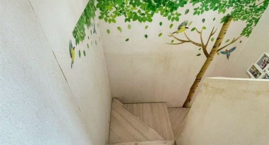 For sale 2 bedrooms townhouse in Saphan Sung, Bangkok