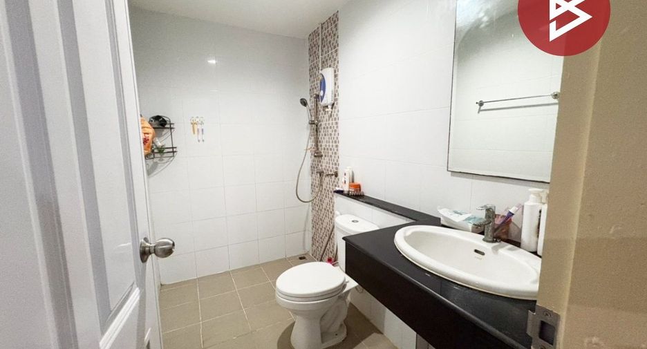 For sale 2 bedrooms townhouse in Kamphaeng Saen, Nakhon Pathom